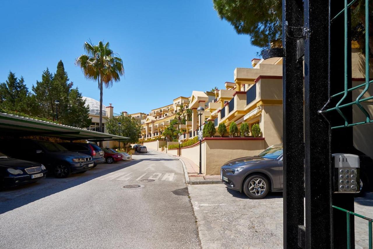 Oleholidays 224 Romana Playa Con Vistas Al Mar Marbella Kültér fotó