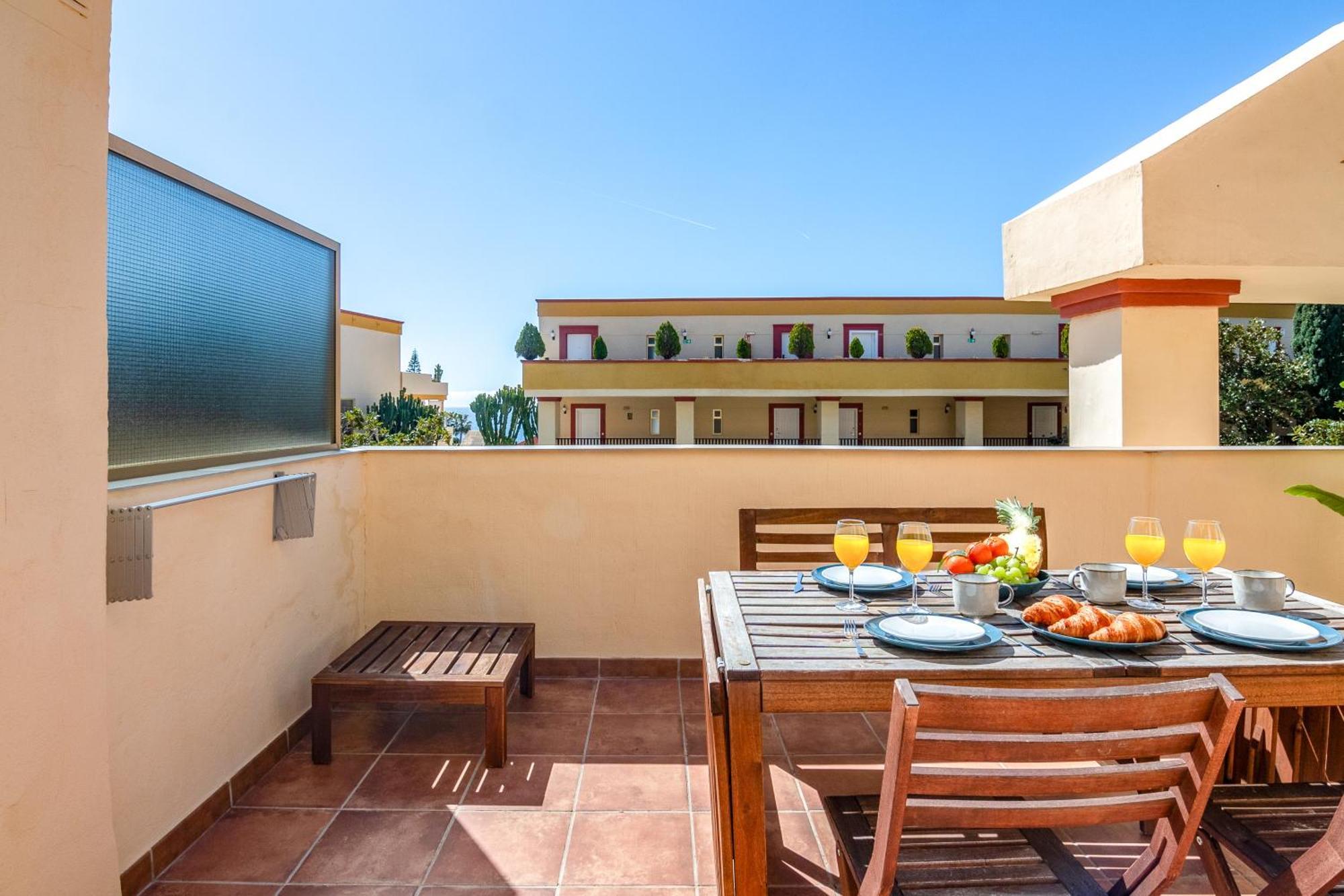 Oleholidays 224 Romana Playa Con Vistas Al Mar Apartman Marbella Kültér fotó