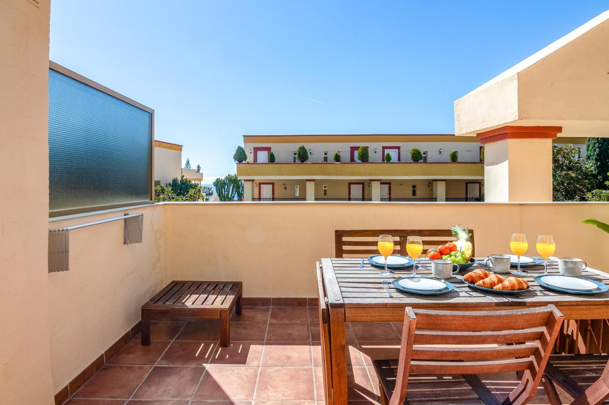 Oleholidays 224 Romana Playa Con Vistas Al Mar Marbella Kültér fotó